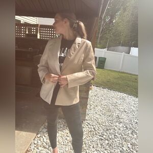 NWT Elegant Beige Women's Blazer by Ivy and Leo